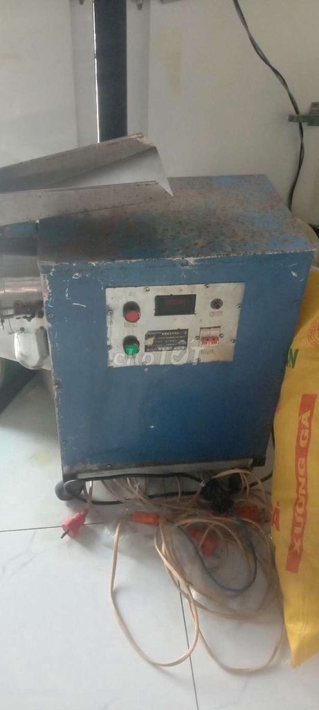 Máy xay bột khô đã qua sử dụng. Mua bán Bếp, lò, đồ điện nhà bếp tại Thành phố Tây Ninh Tây Ninh được đăng bởi Hoa thiên lý  hình 1