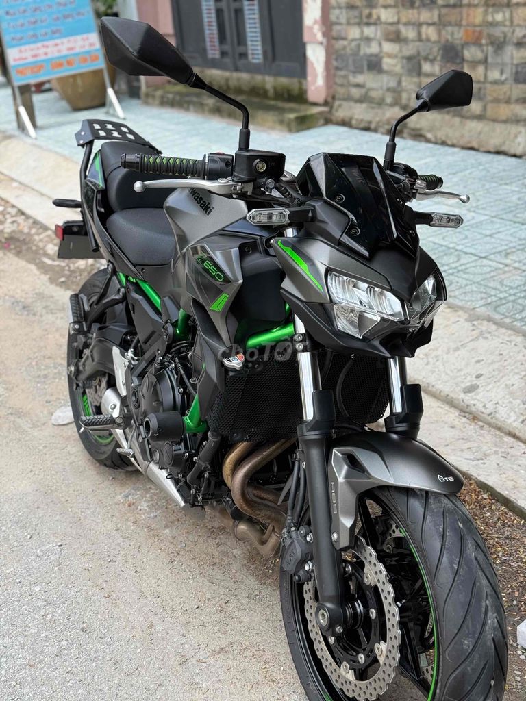 Kawasaki Z650 2023, запас хода 18k, с антипробуксовочной системой