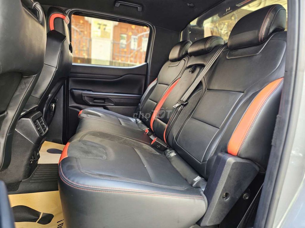 FORD RAPTOR SX 2023 ODO 31.000 KM. Mua bán Ô tô tại undefined undefined được đăng bởi THẾ GIỚI Ô TÔ AUTO WORLD  hình 9