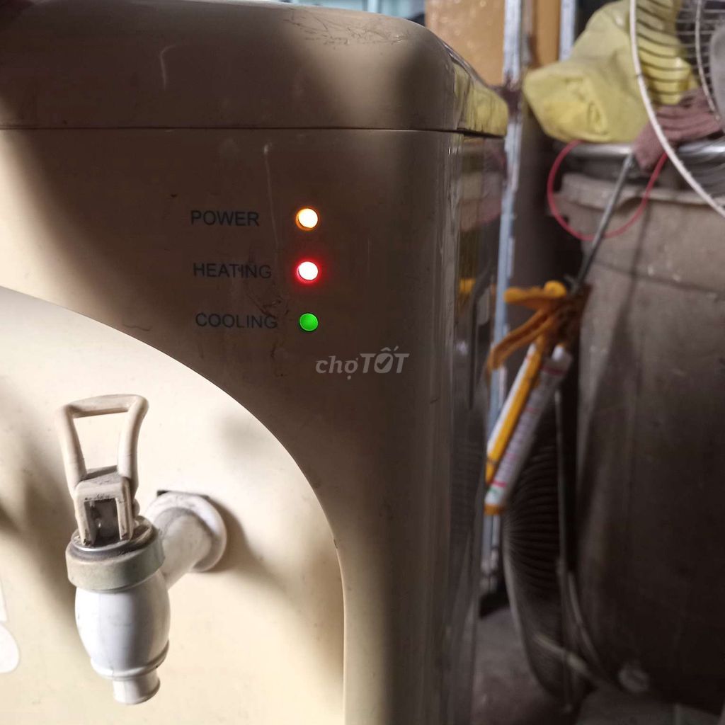 Cây nước nóng lạnh Sanyo lên nguồn bình thường . Mua bán Bếp, lò, đồ điện nhà bếp tại Quận Ninh Kiều Cần Thơ được đăng bởi vưu thanh tâm hình 1