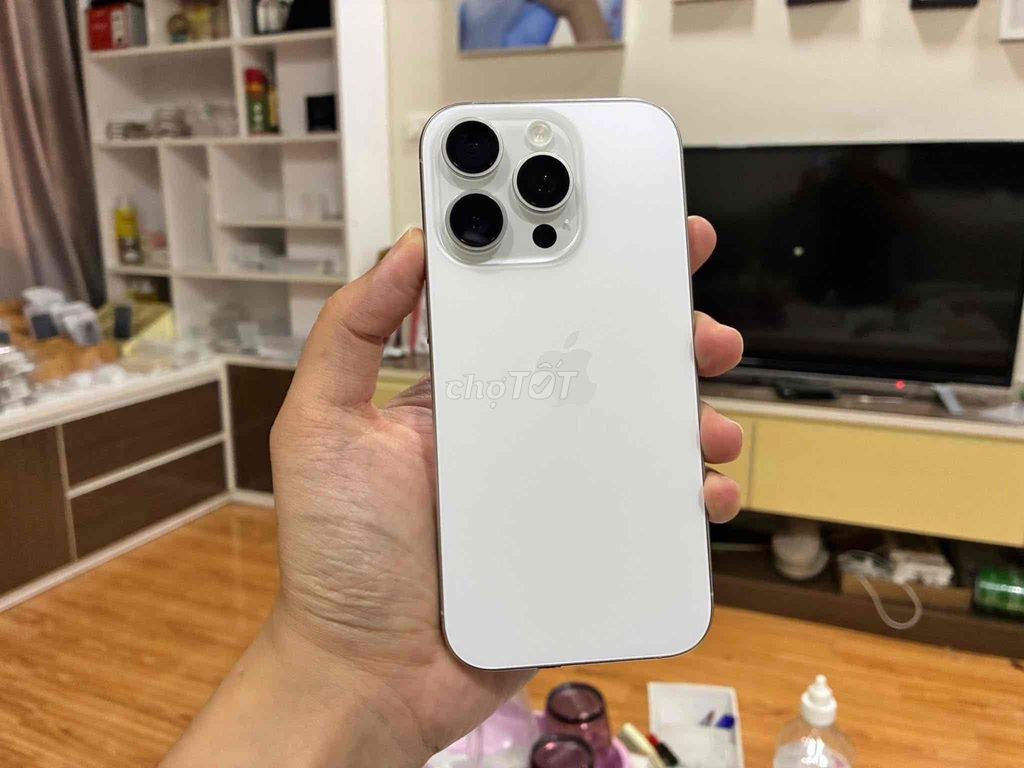 iPhone 16 Pro 256Gb Trắng Keng Nét Fullbox 2025. Mua bán Điện thoại tại Quận 10 Tp Hồ Chí Minh được đăng bởi iStockHCM hình 1