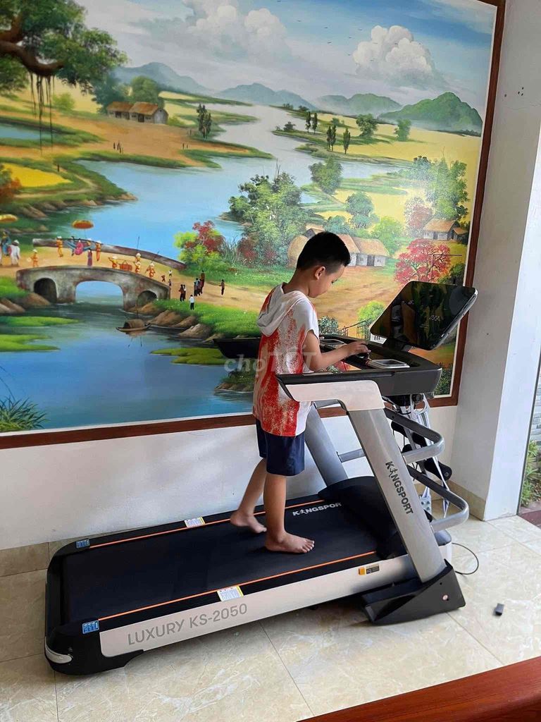 Máy chạy bộ Kingsport Luxury KS-2050 Đen. Mua bán Đồ thể thao, Dã ngoại tại Huyện Củ Chi Tp Hồ Chí Minh được đăng bởi Tất Dũng hình 1