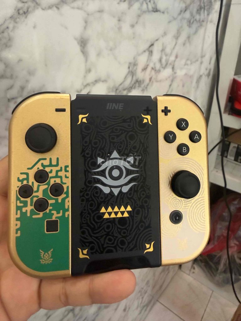 Tay cầm chơi game Nintendo Switch. Mua bán Thiết bị chơi game tại Quận 4 Tp Hồ Chí Minh được đăng bởi Game Store Tiến Đạt hình 1