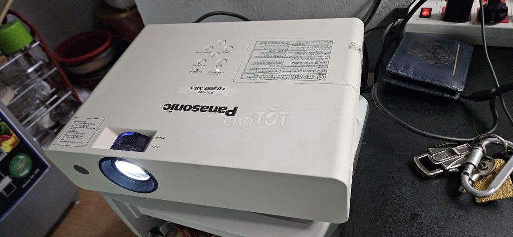 Pas lại máy chiếu Panasonic PT-LB300 XGA Trắng. Mua bán Đồ dùng văn phòng tại Quận Cầu Giấy Hà Nội được đăng bởi Tên chưa cung cấp hình 1