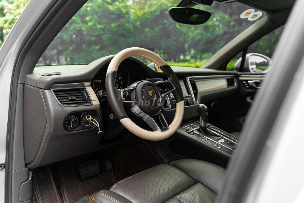 Macan bản full up 2020. Mua bán Ô tô tại Quận 7 Tp Hồ Chí Minh được đăng bởi Minh Anh hình 4