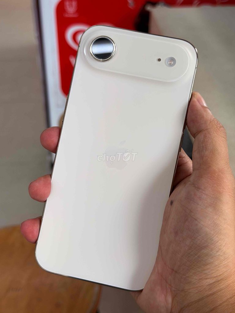 iPhone Air Lock 256GB Gold Likenew. Mua bán Điện thoại tại Thành phố Thủ Đức Tp Hồ Chí Minh được đăng bởi Hải Đăng hình 1