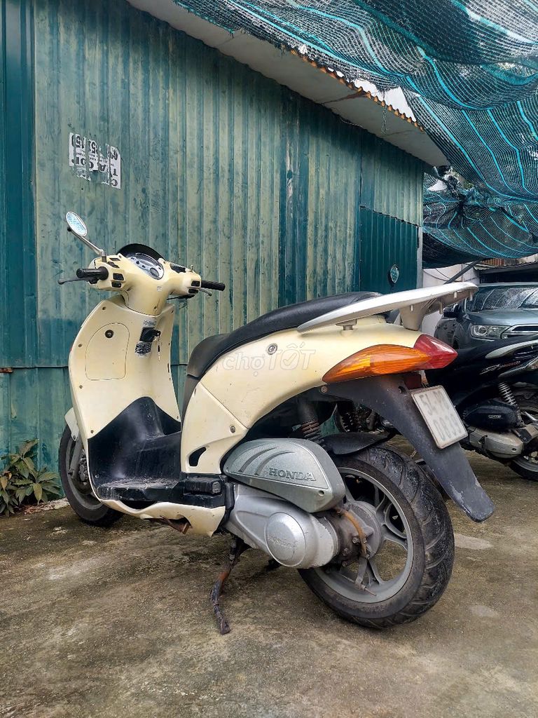 Honda @ màu Kem máy êm giá rẻ 4tr. Mua bán Xe máy tại Thành phố Nha Trang Khánh Hòa được đăng bởi Tuấn Nguyễn hình 2
