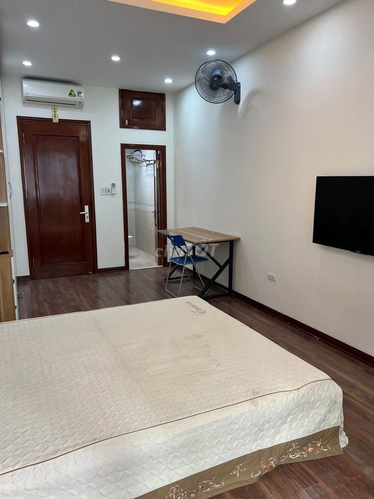 Полностью меблированный CCMN в аренду, парковка, озеро Дак Ди, 5,5 т