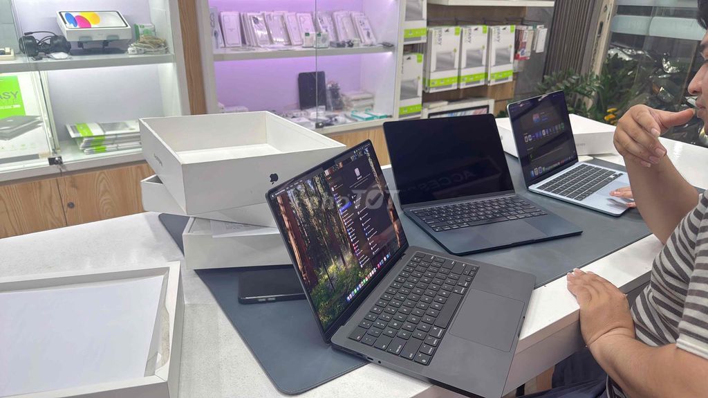MacBook Air M3/16GB/256GB Like New. Mua bán Laptop tại Quận Thanh Khê Đà Nẵng được đăng bởi Tín Phát Apple hình 1