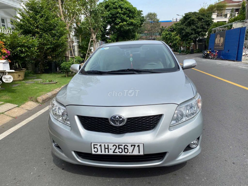 Lên 7 chổ đổi Corolla Altis bản cao cấp 2.0