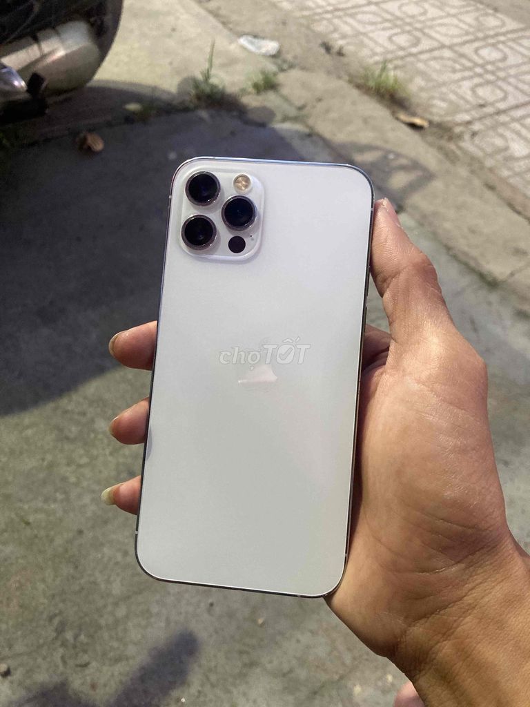 Apple iPhone 12 Pro  256GB Trắng 87%. Mua bán Điện thoại tại Thành phố Thủ Đức Tp Hồ Chí Minh được đăng bởi giang hình 1