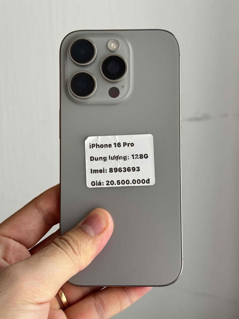 iPhone 16 Pro 128GB Titan VN/A máy đẹp keng. Mua bán Điện thoại tại Thành phố Buôn Ma Thuột Đắk Lắk được đăng bởi Nguyễn Hoàng hình 1