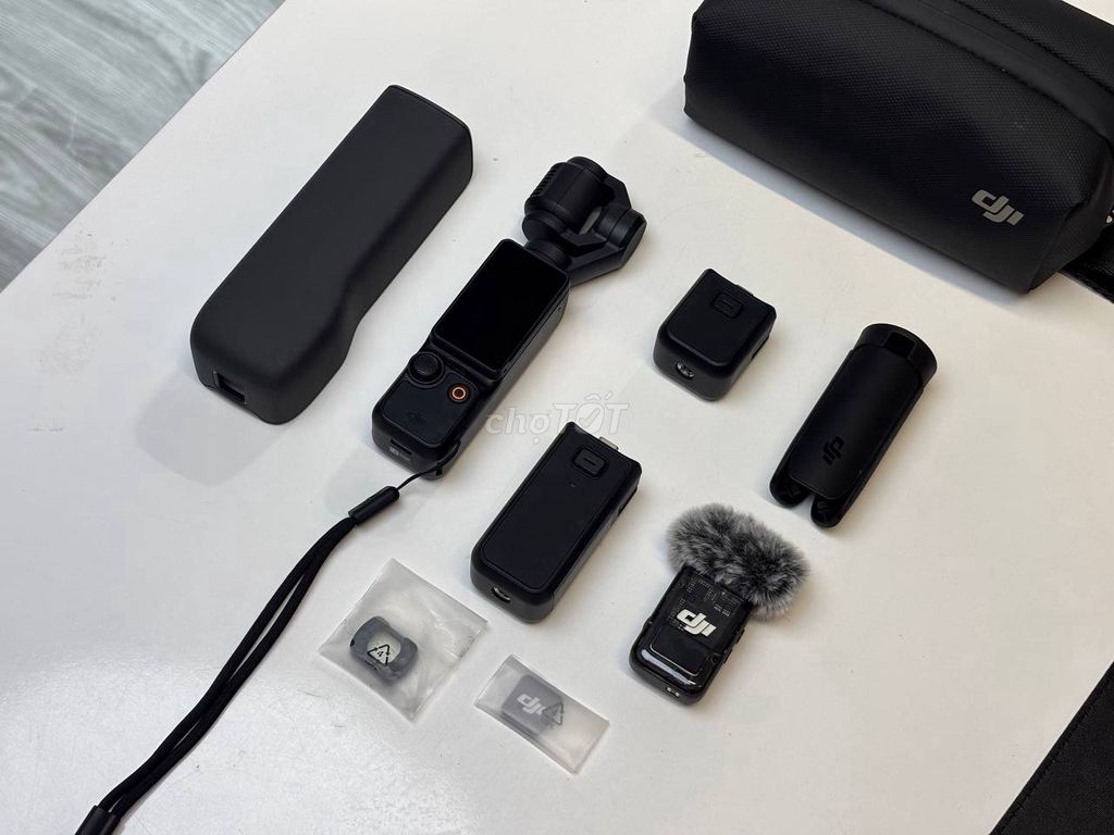 Máy quay vlog DJI Pocket 3 Combo Đen. Mua bán Máy ảnh, Máy quay tại Quận Bình Tân Tp Hồ Chí Minh được đăng bởi Dân Nguyễn hình 1