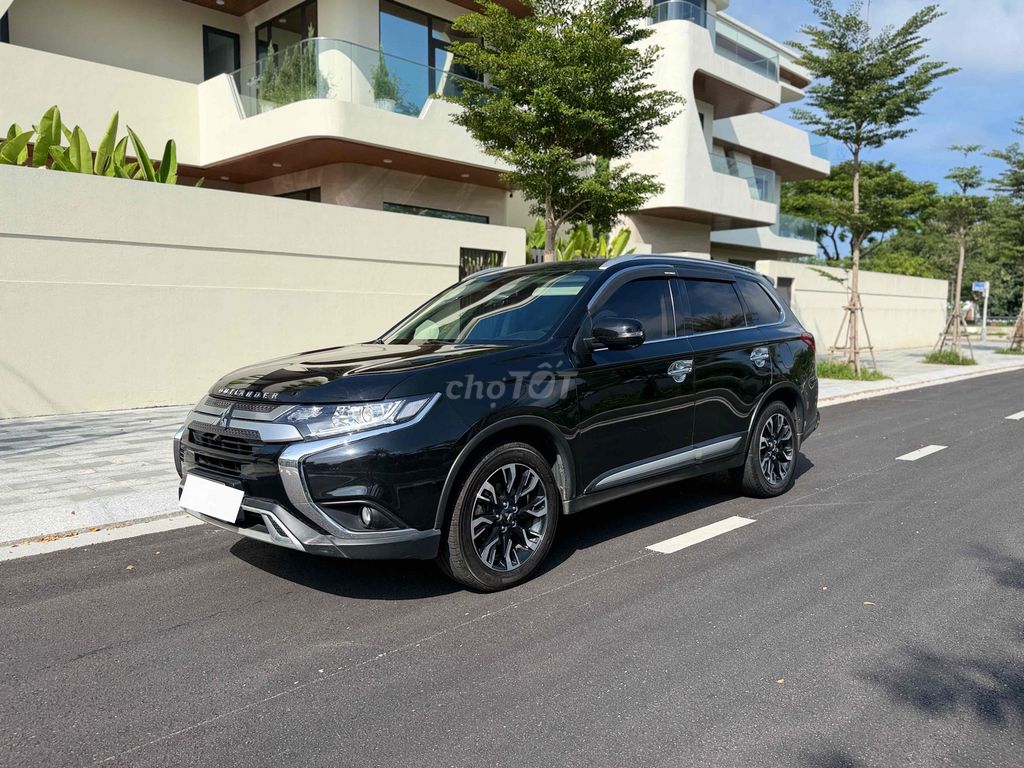Mitsubishi Outlander 2.0 CVT 2021 Черный 62000 км