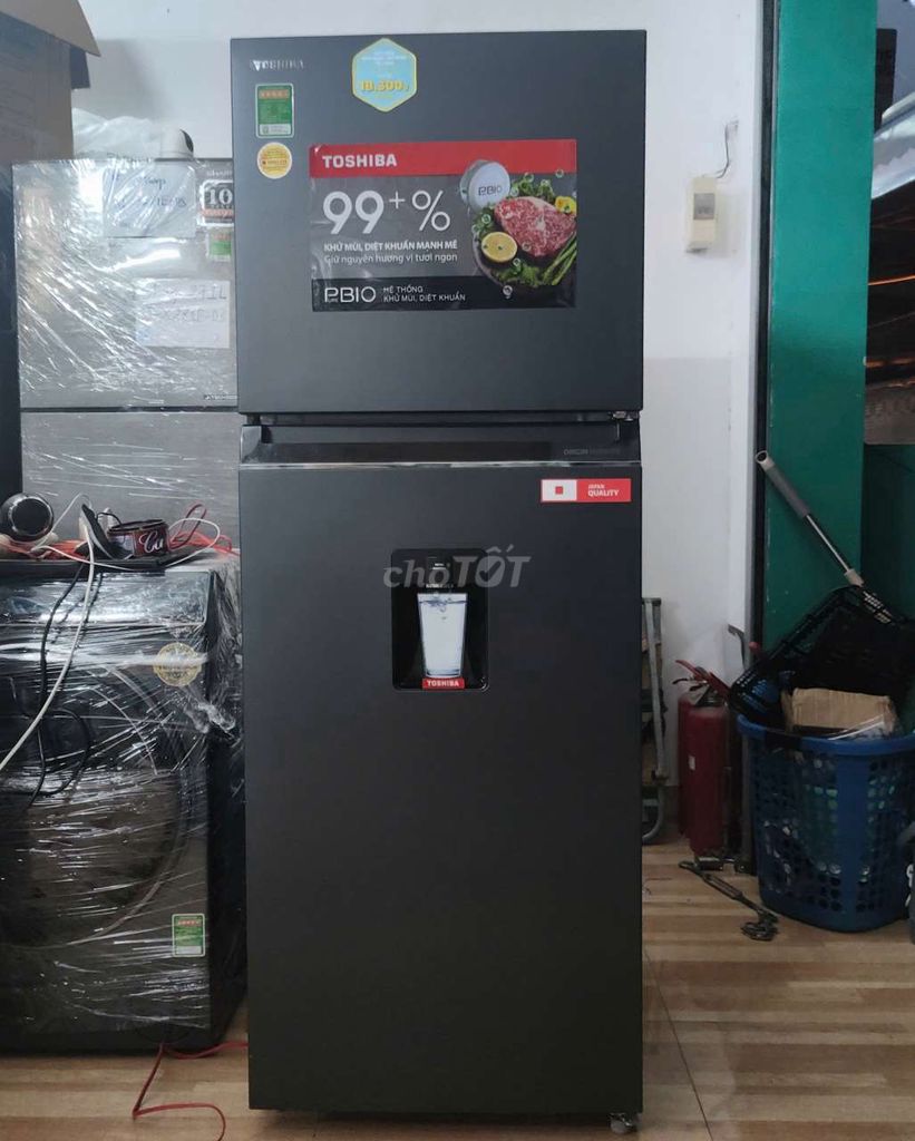 Tủ lạnh Toshiba Inverter 311lít trưng bày bh hãng