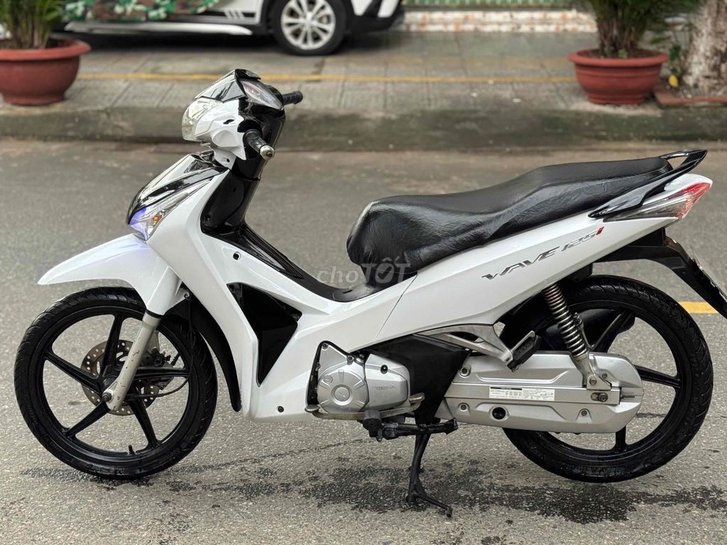 Honda Future 125 2013 Trắng đen. Mua bán Xe máy tại Quận Thanh Khê Đà Nẵng được đăng bởi pôn pôn hình 2