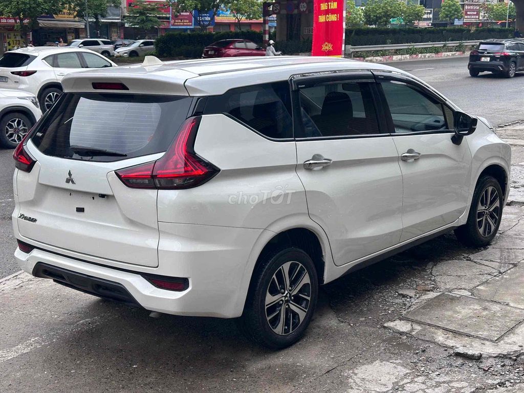 Mitsubishi Xpander 2019 механическая коробка 110000 км Белый