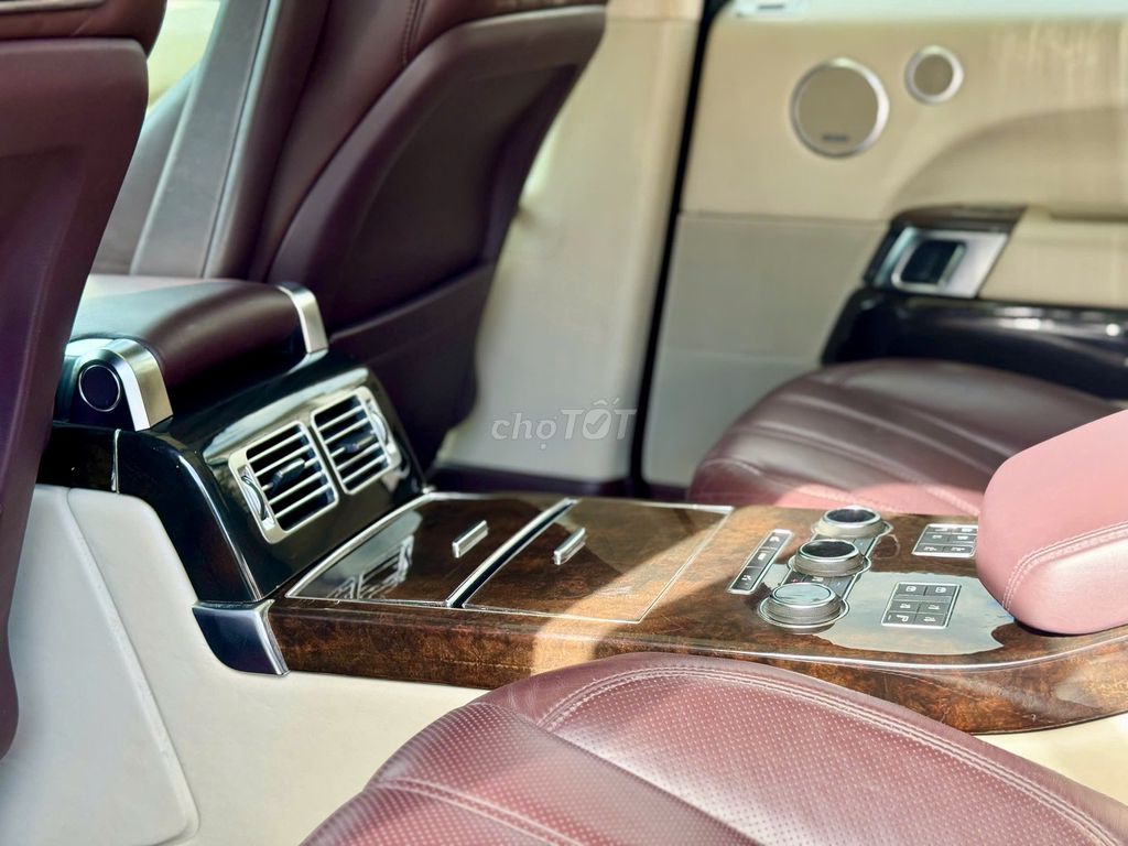 Range Rover Autobiography LWB 5.0 vip 4 chỗ. Mua bán Ô tô tại Quận Hải Châu Đà Nẵng được đăng bởi dinh hung hình 5