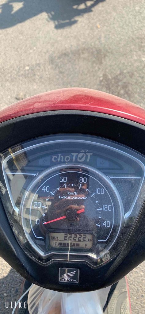 Honda Vision 2023 Đỏ 22222 km. Mua bán Xe máy tại Quận Hoàng Mai Hà Nội được đăng bởi RubiTony hình 3