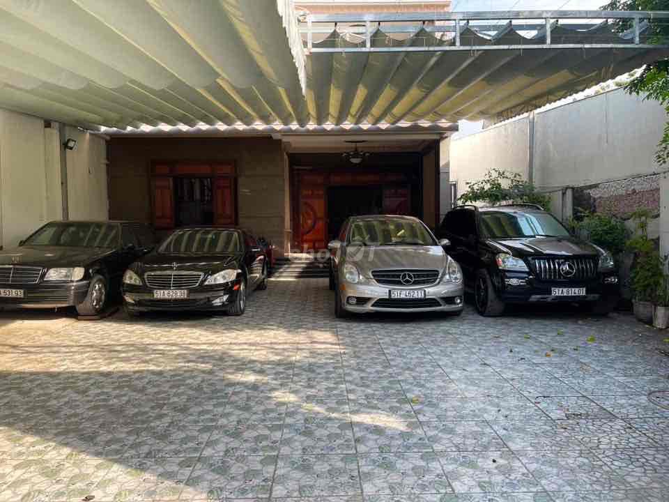 biệt thự và dãy nhà trọ