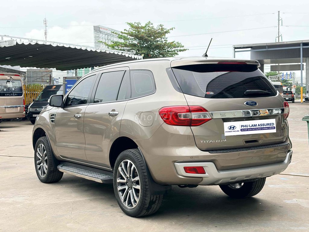Ford Everest 2021 4x2 2.0 Titanium - 84000 km. Mua bán Ô tô tại Quận 3 Tp Hồ Chí Minh được đăng bởi Lâm Nhật hình 2
