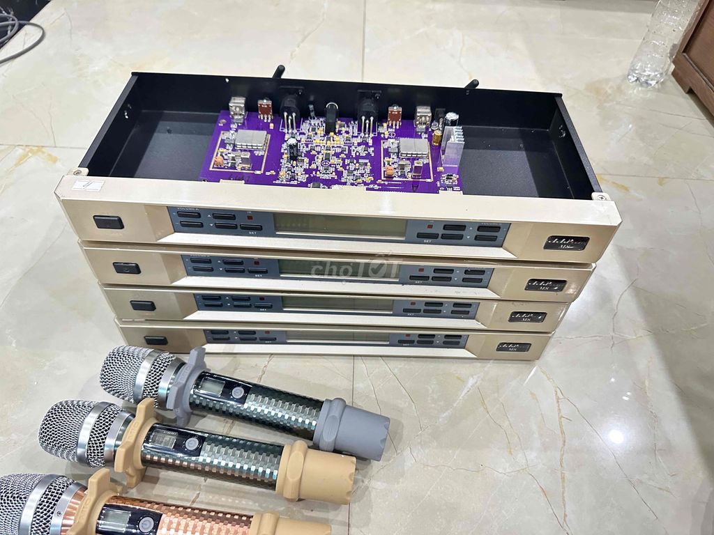 Micro không dây AAP M8 hát karaoke tuyệt vời hay. Mua bán Tivi, Âm thanh tại Huyện Ứng Hòa Hà Nội được đăng bởi Ng V Minh âm thanh cao cấp uy tín chất lượng hình 1