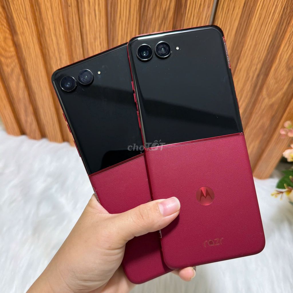 Motorola Razr 60 Ultra 5G 16GB/512GB Đỏ Đẹp Keng. Mua bán Điện thoại tại Quận Gò Vấp Tp Hồ Chí Minh được đăng bởi Di Động Vũ Hà hình 1