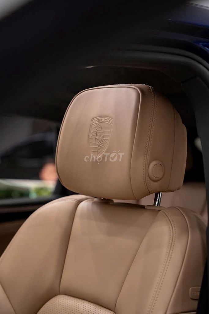 Porsche Macan model 2022 lướt nhẹ 25.000km cực đẹp. Mua bán Ô tô tại Quận 7 Tp Hồ Chí Minh được đăng bởi Hoàn Lee Xe Lướt hình 16