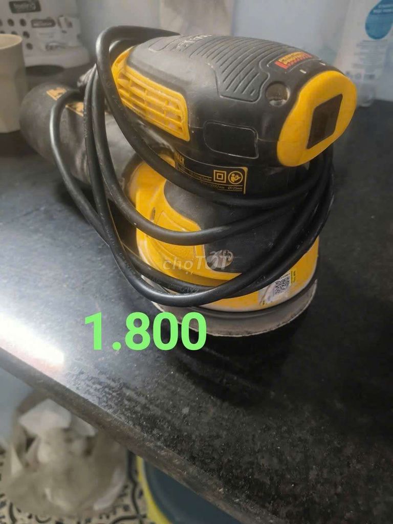 Máy chà nhám Dewalt Vàng đen Mạnh mẽ. Mua bán Đồ chuyên dụng, Giống nuôi trồng tại Quận Ngũ Hành Sơn Đà Nẵng được đăng bởi Vo Thao Ly  hình 1