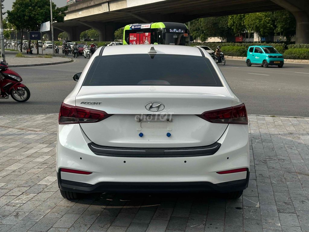 Hyundai Accent 2019 МКПП 90000 км белый