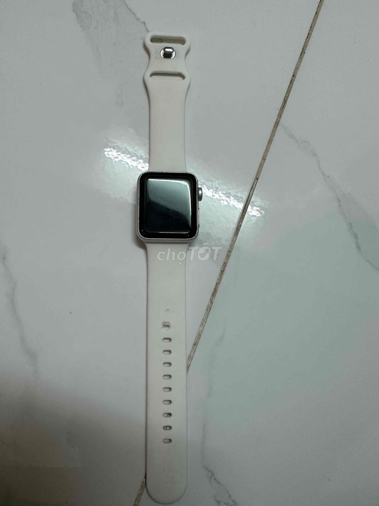 Apple Watch Seri 2 38mm nữ trắng