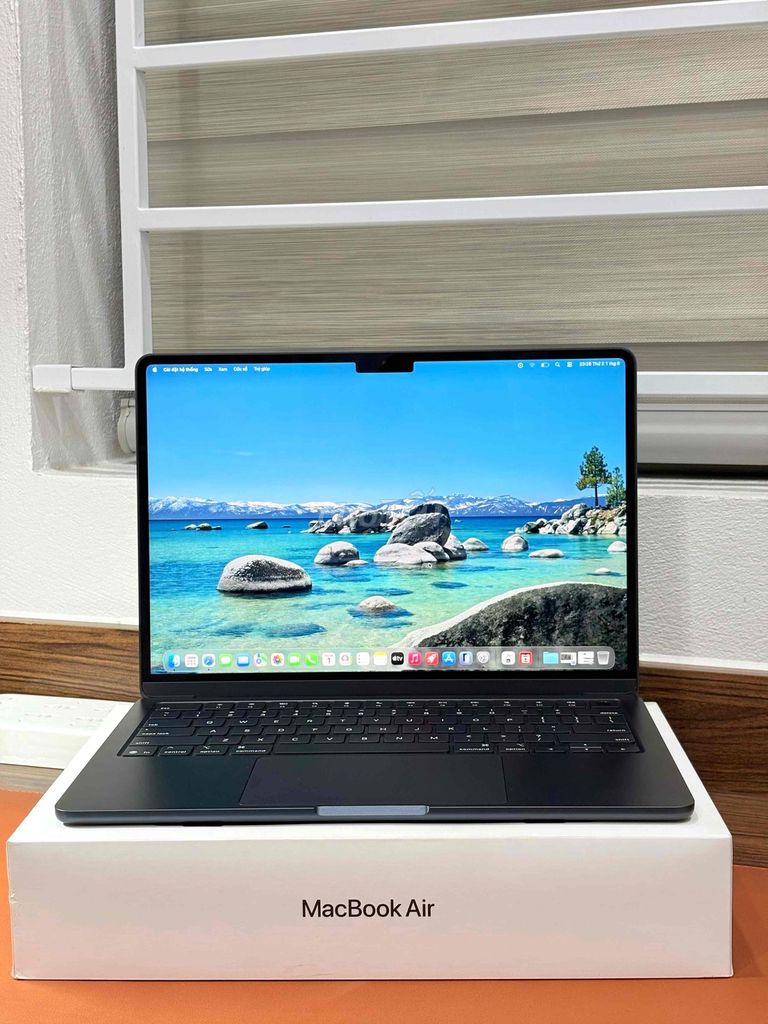 Macbook Air M4 13 inch 16GB/512GB FPT BH dài. Mua bán Laptop tại Quận Thanh Xuân Hà Nội được đăng bởi Nguyen Hung  hình 1