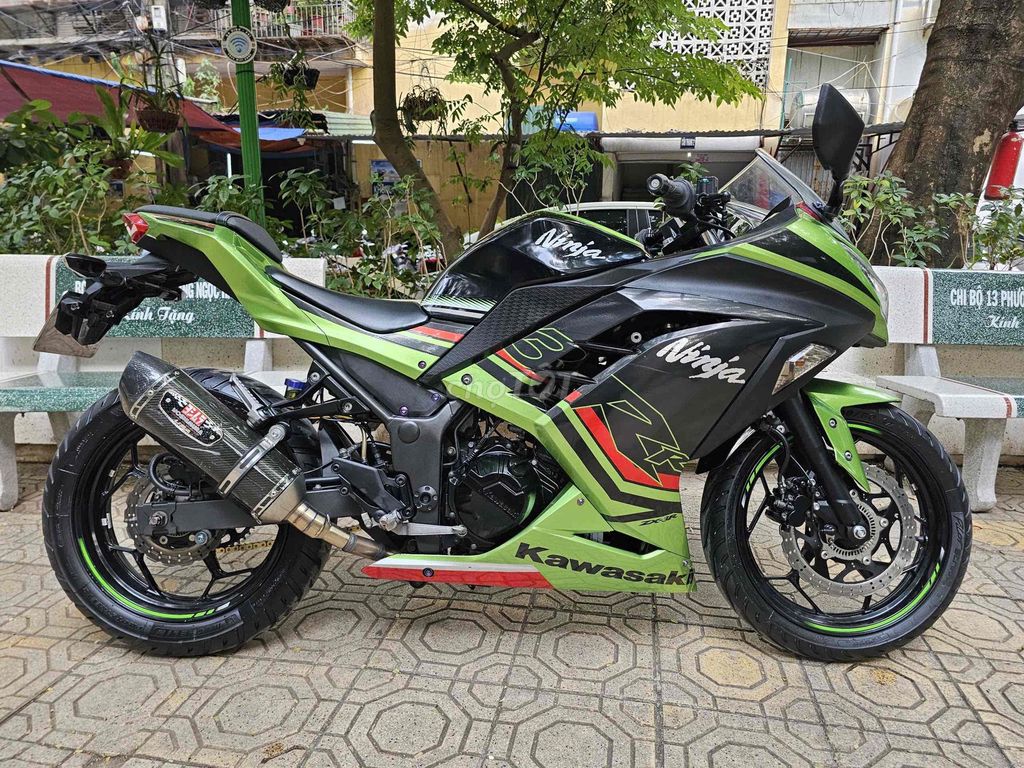 Kawasaki NINJA 300 abs 2018  xe đẹp keng date chot. Mua bán Xe máy tại Quận Cầu Giấy Hà Nội được đăng bởi Tong motor xe may hình 2