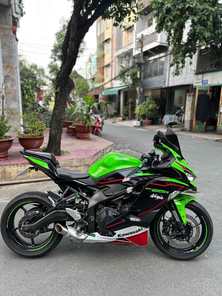 Kawasaki Ninja ZX-25R Xanh Đen 1300 km - 130994721