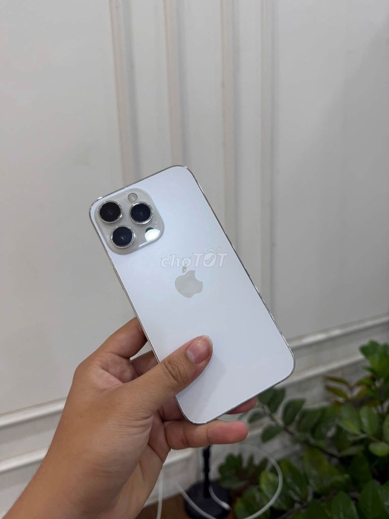 Apple iPhone 14 Pro Max 256GB Trắng Mỹ 98%. Mua bán Điện thoại tại Quận Ngũ Hành Sơn Đà Nẵng được đăng bởi Trieu Le hình 1