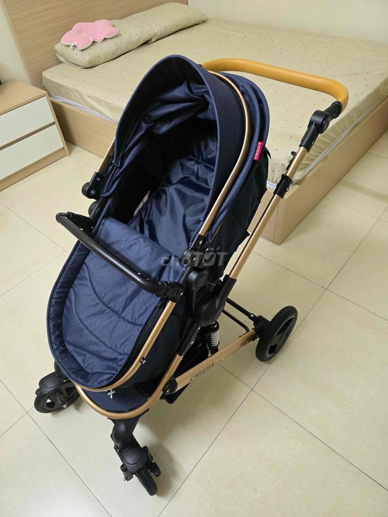 Xe đẩy nôi đa năng Chilux V 1.6 Xanh navy Mới 100%. Mua bán Mẹ và bé tại Quận Nam Từ Liêm Hà Nội được đăng bởi Đinh Văn Ka hình 1