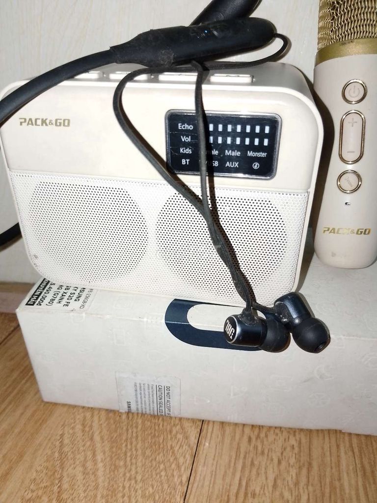 loa- mic- tai nghe Bluetooth jbl (combo). Mua bán Tivi, Âm thanh tại Thành phố Biên Hòa Đồng Nai được đăng bởi Phạm Quang hình 1