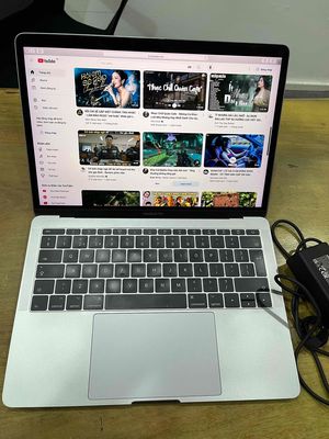 macBook Pro 2017 13 inc ram 8 bộ nhớ 256G. Mua bán Laptop tại Quận Ba Đình Hà Nội được đăng bởi Khải