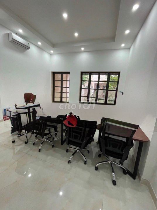 Cho thuê Văn phòng CityLand Park Hills, Gò Vấp, 75m2, có nội thất