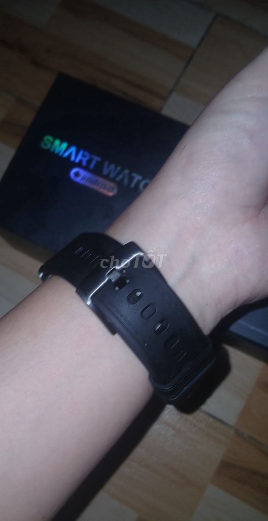 SmartWatch android 18gb nguyên seal, lắp dx sim