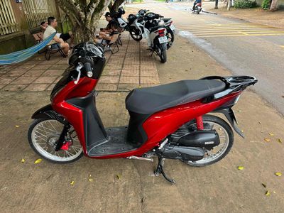 Honda Vision 2018 Đỏ đen. Mua bán Xe máy tại Huyện Cẩm Mỹ Đồng Nai được đăng bởi Đặng Quốc Hoàng