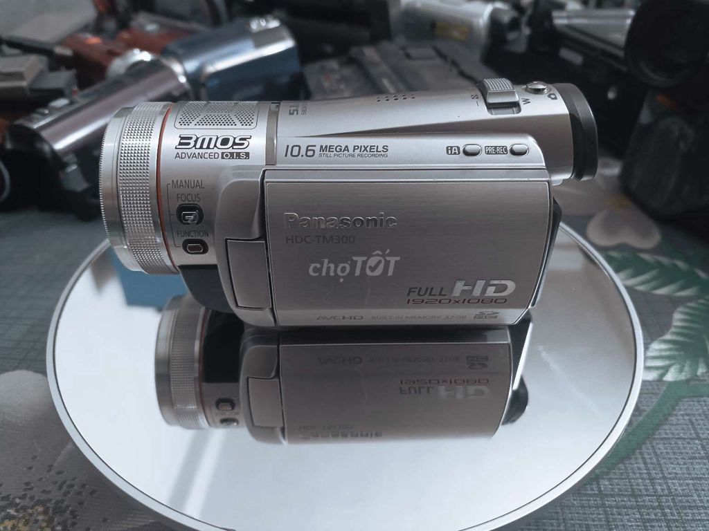 Máy quay phim Panasonic HDC-TM300. Mua bán Máy ảnh, Máy quay tại Quận Nam Từ Liêm Hà Nội được đăng bởi Vô song hình 1