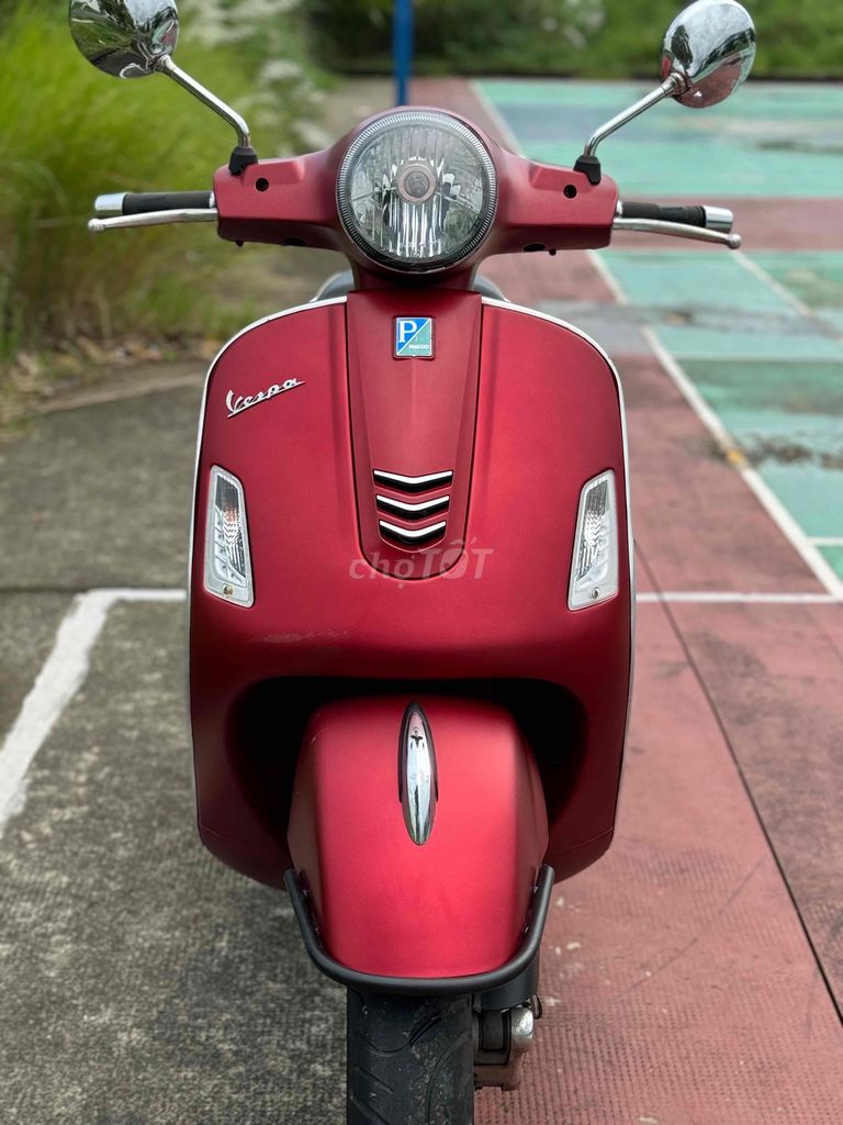 vesspa gts ABS máy iget đỏ mù mới 95% 43D1-863.42. Mua bán Xe máy tại Quận Sơn Trà Đà Nẵng được đăng bởi Minh Dũng bán trả góp 136 vân đồn  hình 5