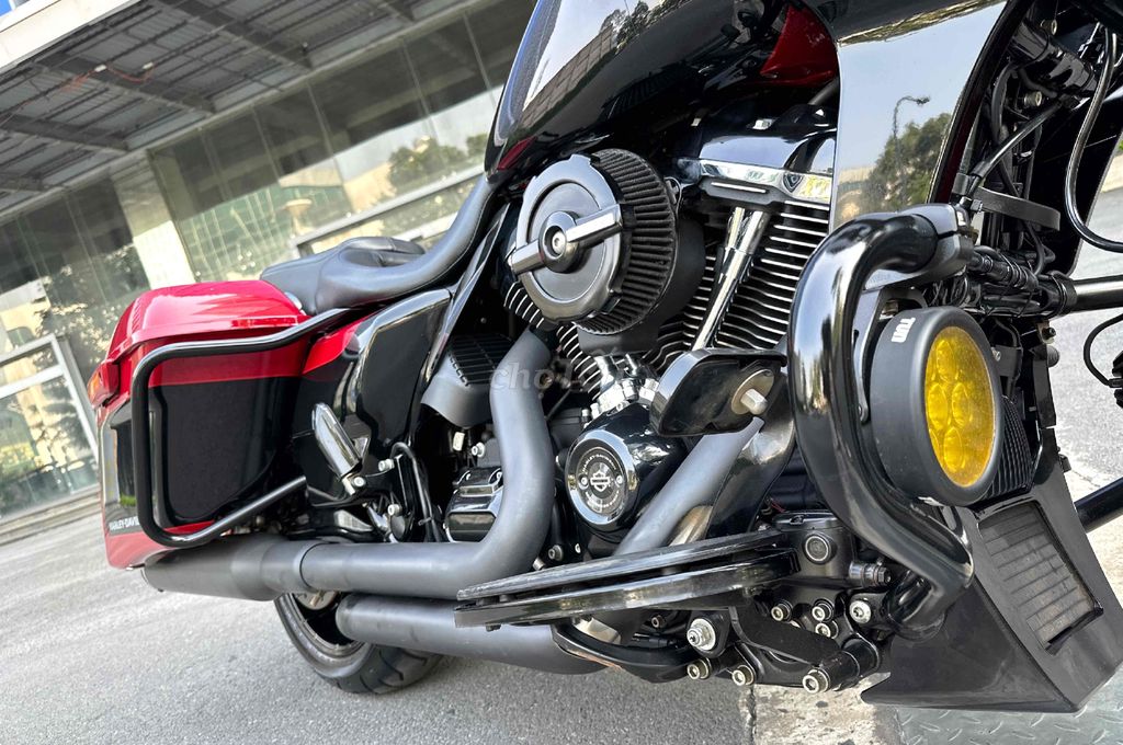 H-D 𝐑𝐨𝐚𝐝 𝐆𝐥𝐢𝐝𝐞 𝟏𝟏𝟒𝐂𝐢 𝟐𝟎𝟐𝟏 𝐒𝐩𝐞𝐜𝐢𝐚𝐥. Mua bán Xe máy tại Quận Tân Bình Tp Hồ Chí Minh được đăng bởi Nguyễn Đình Quang Duy  hình 4