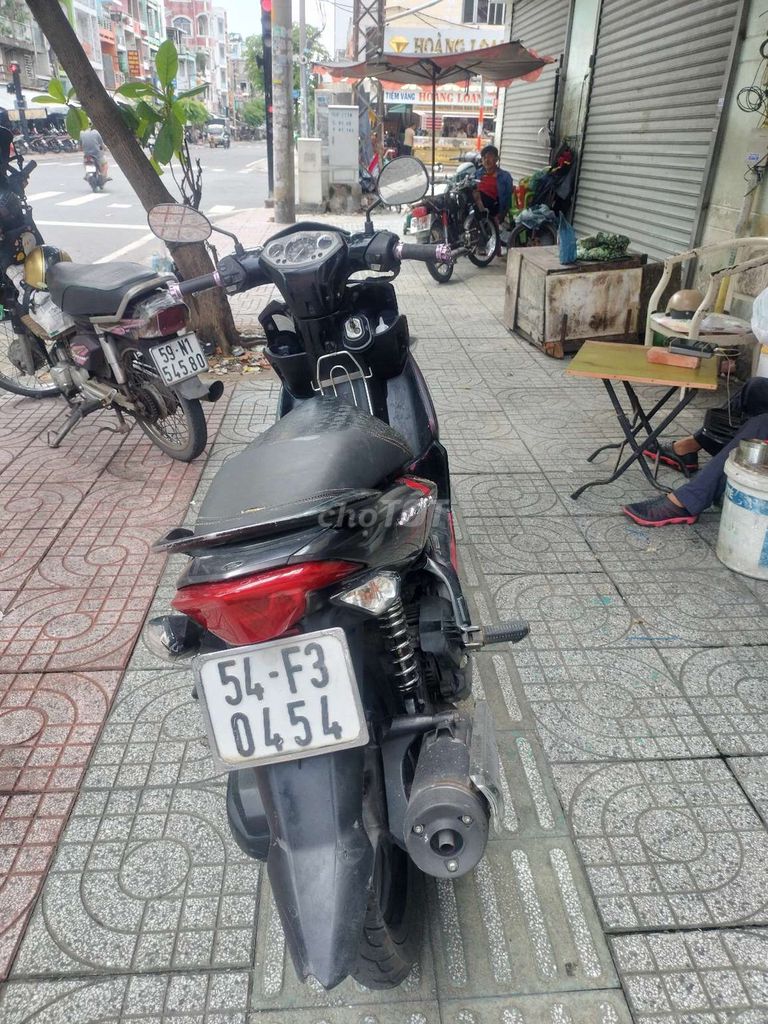 Продается новый LX 4