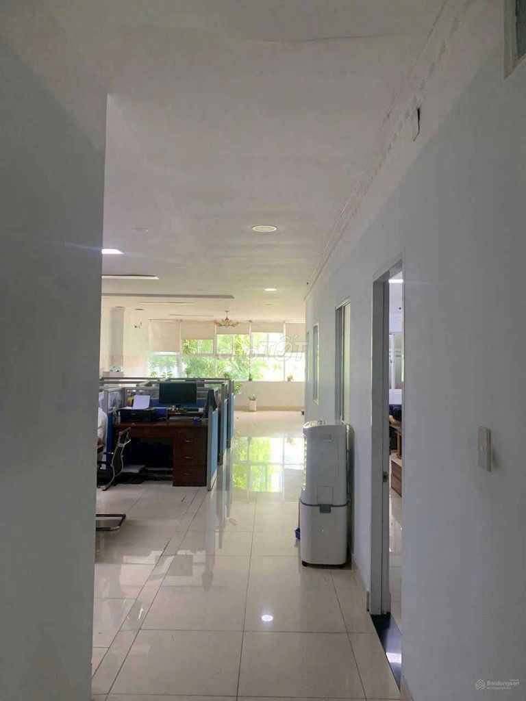 Mặt tiền 68 D10 - Tây Thạnh - 8x25 - 4 tấm - Thuê 46 triệu/tháng