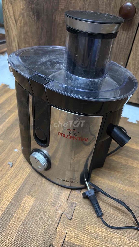Máy ép trái cây LocknLock Đen, Bạc. Mua bán Bếp, lò, đồ điện nhà bếp tại Quận Tây Hồ Hà Nội được đăng bởi chị THu hình 1