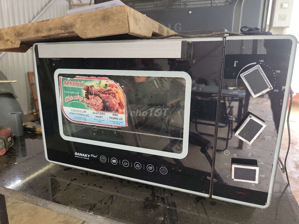 Lò nướng Sanaky 35 lít Đen. Mua bán Bếp, lò, đồ điện nhà bếp tại Thành phố Đà Lạt Lâm Đồng được đăng bởi TGV hình 1
