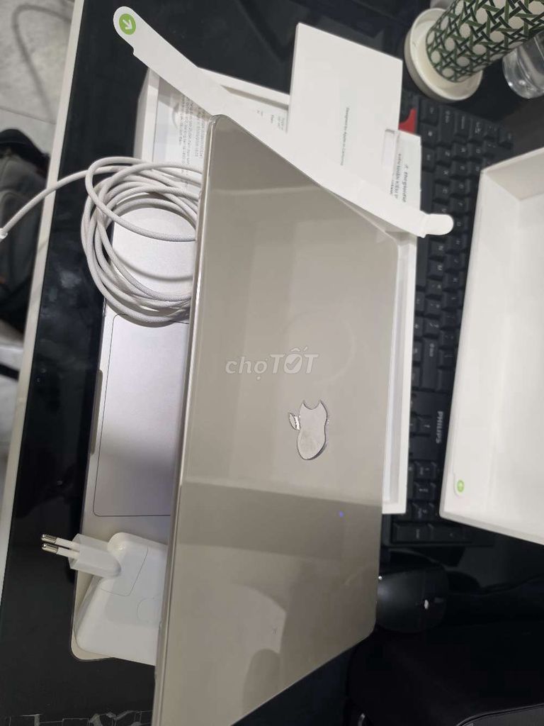 Macbook Ari M4 16/256GB BH 30/3/2027 TGDĐ. Mua bán Laptop tại Quận 3 Tp Hồ Chí Minh được đăng bởi mr bean hình 1
