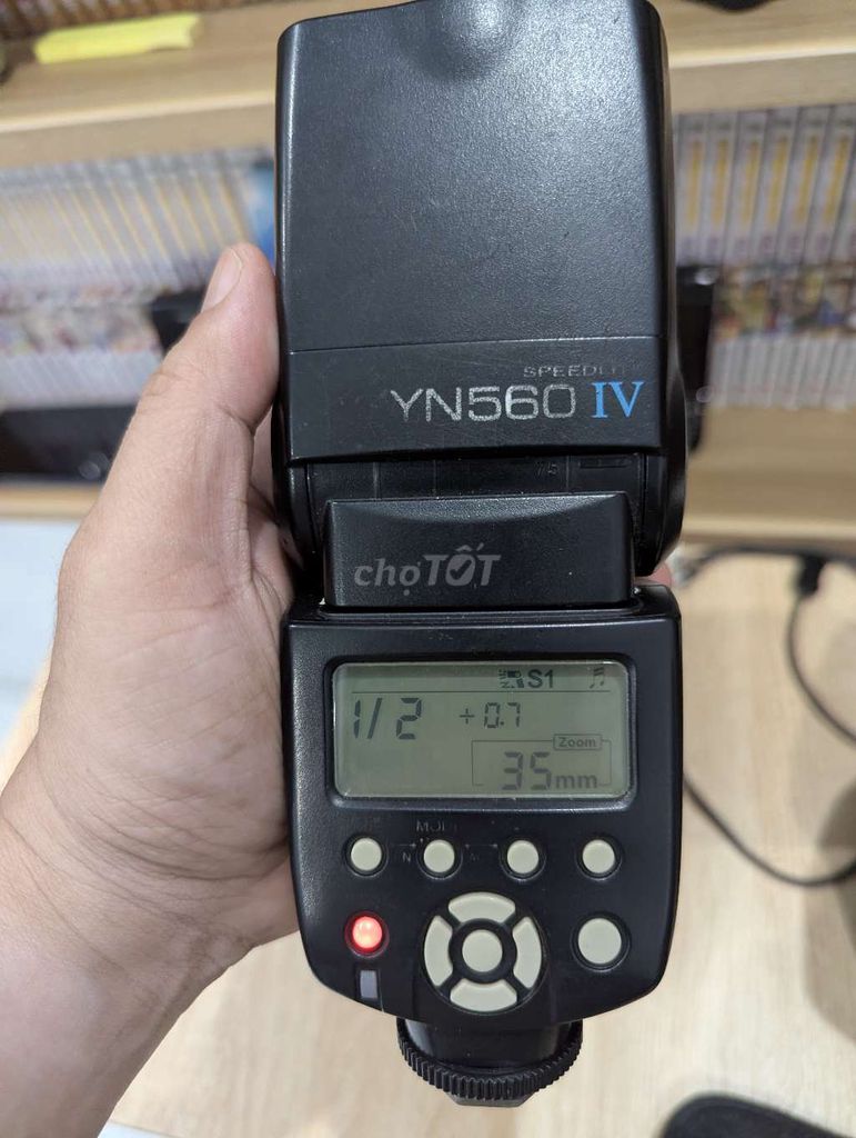 Đèn flash Canon YN560 IV kèm pin sạc. Mua bán Máy ảnh, Máy quay tại Quận Cẩm Lệ Đà Nẵng được đăng bởi Cloud hình 1